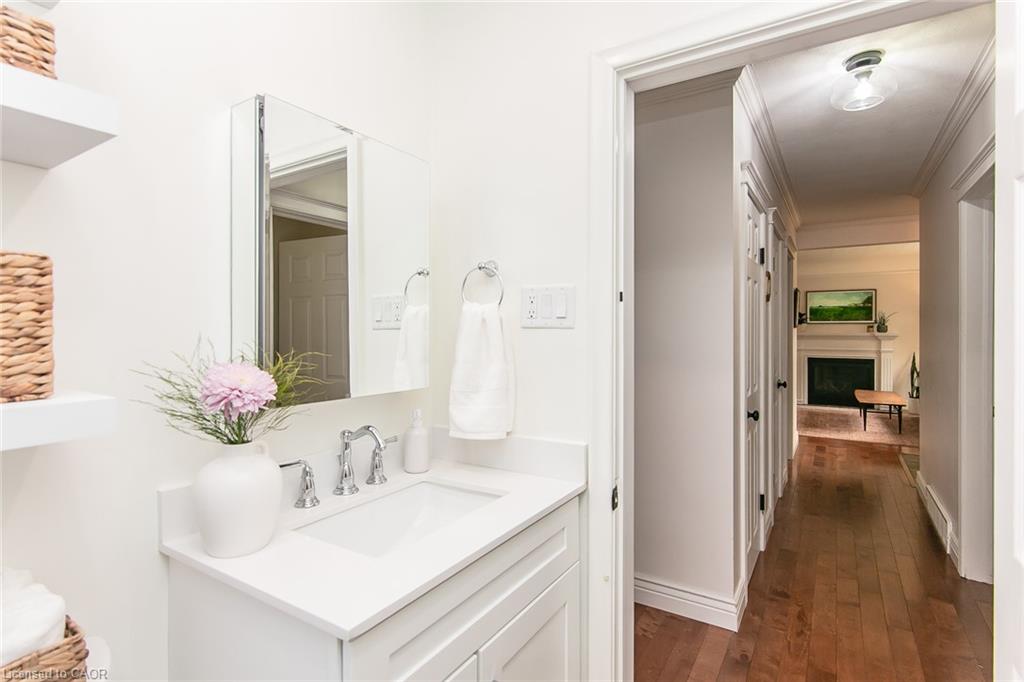 210 Dawson Street Property Photo 28