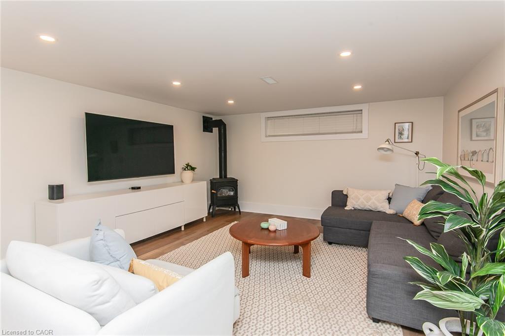 210 Dawson Street Property Photo 30