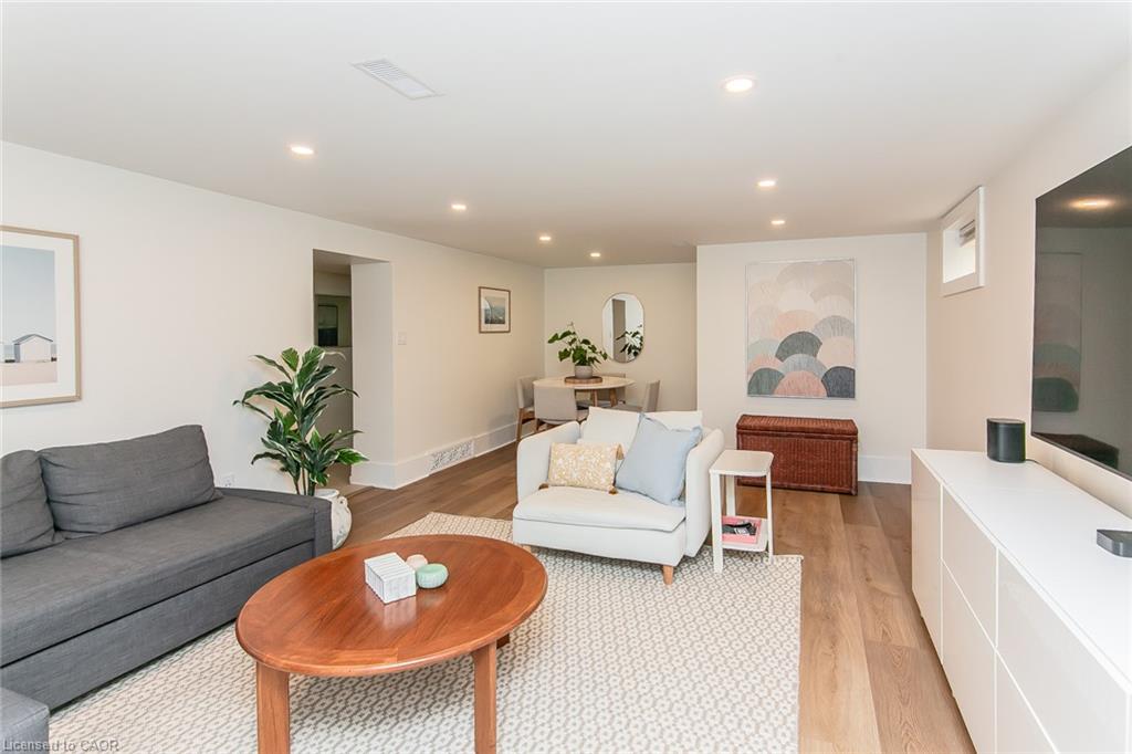 210 Dawson Street Property Photo 32