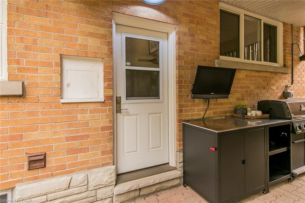 210 Dawson Street Property Photo 47
