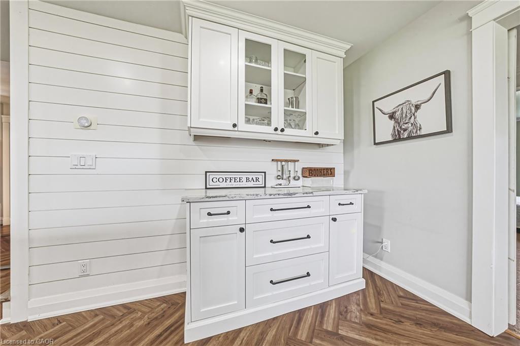 1292 Glancaster Road Property Photo 10