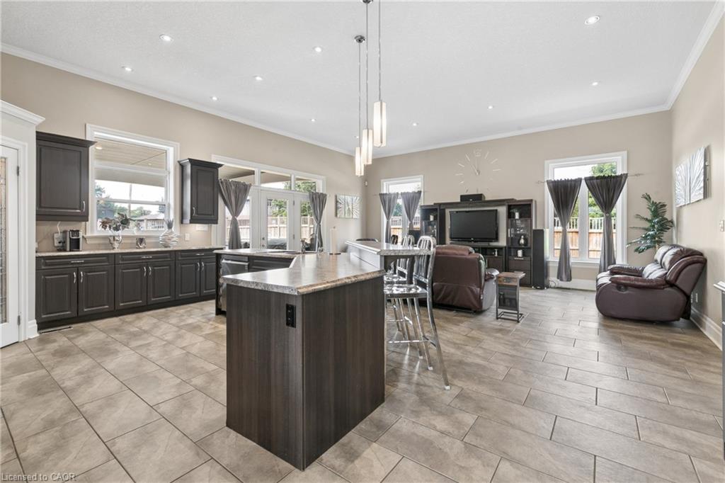 9 Baird Street Property Photo 11