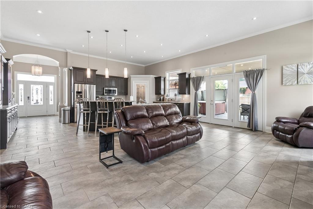 9 Baird Street Property Photo 19