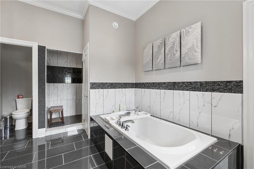 9 Baird Street Property Photo 30