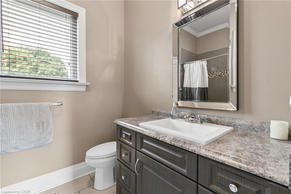 9 Baird Street Property Photo 33