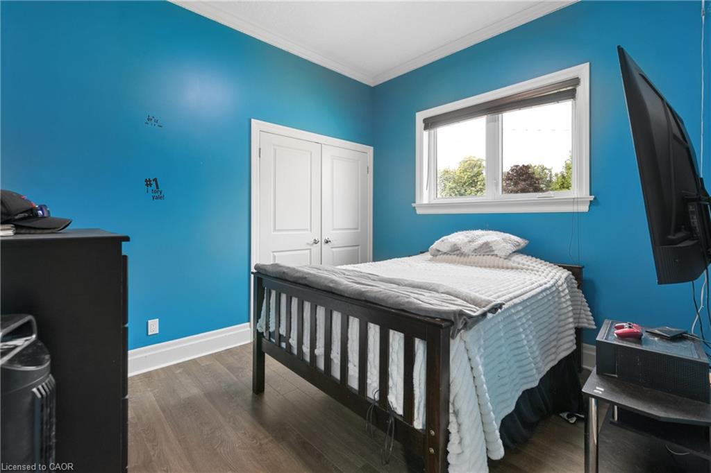 9 Baird Street Property Photo 34