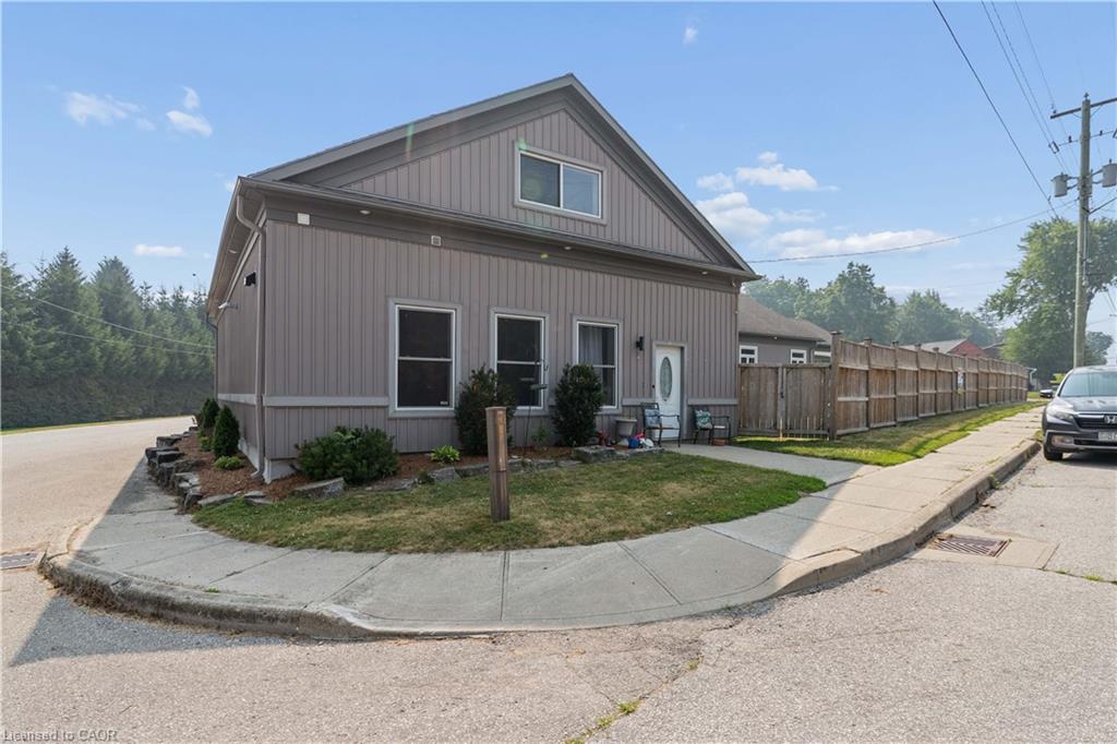 9 Baird Street Property Photo 44