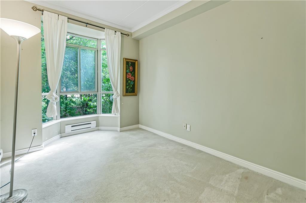 106-249 Major Mackenzie Drive E Property Photo 16