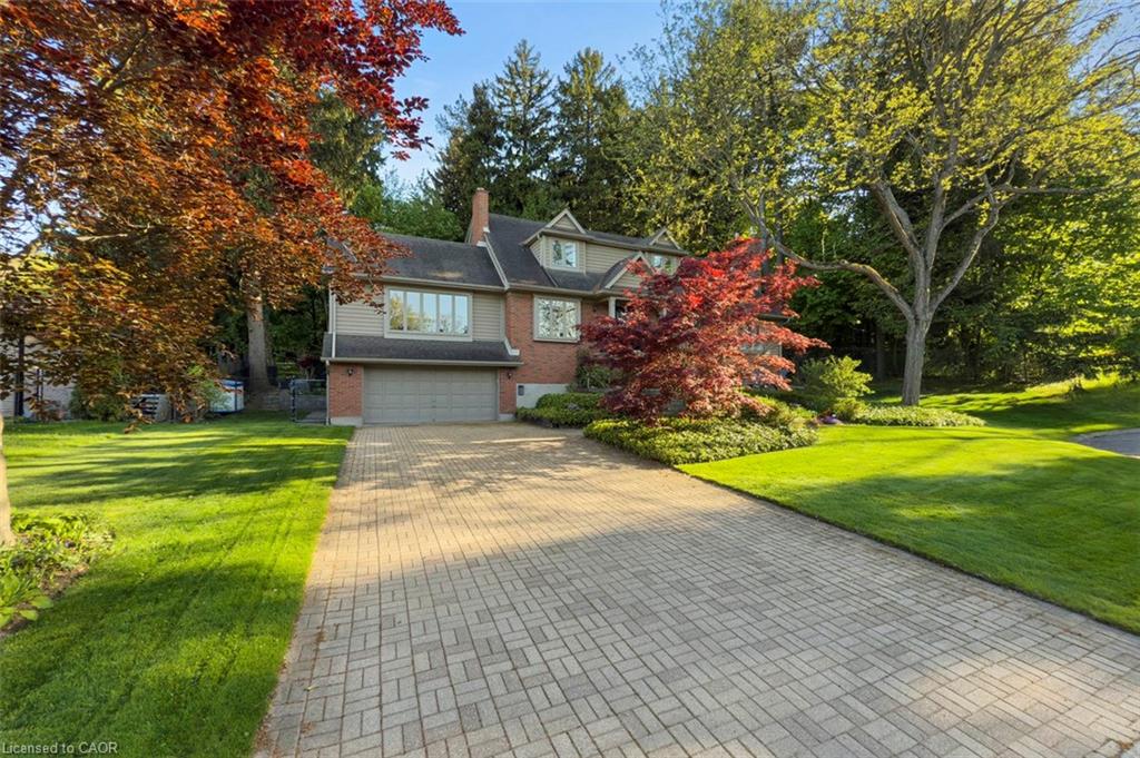 18 Stonegate Drive Property Photo 3