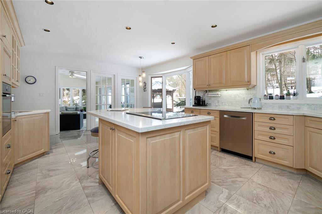 18 Stonegate Drive Property Photo 14