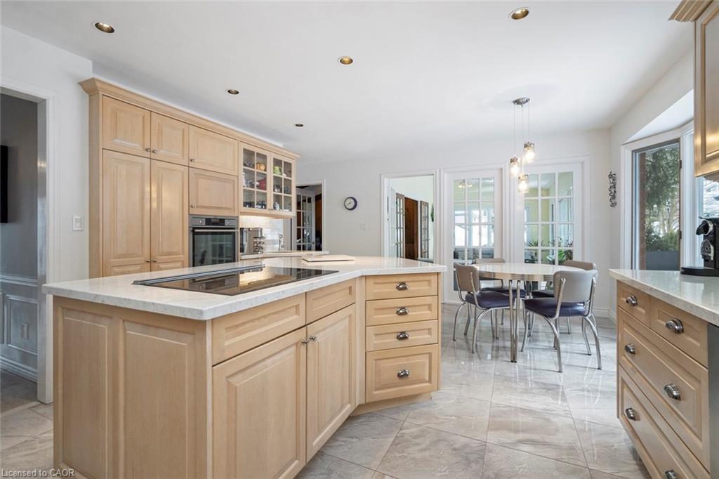 18 Stonegate Drive Property Photo 15