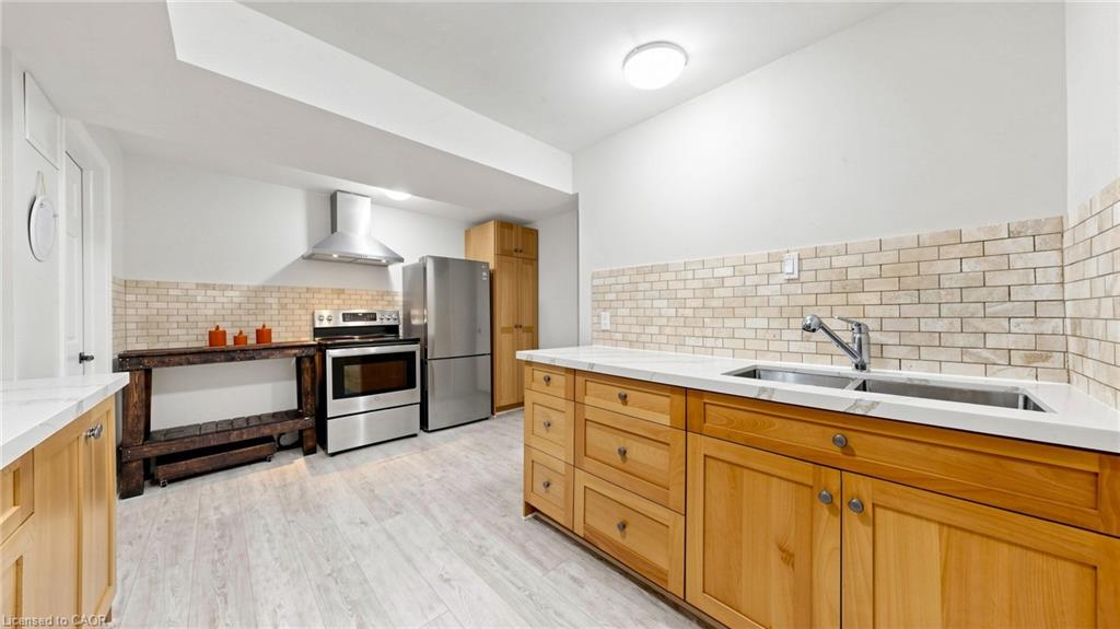 438 Lexington Road Property Photo 35