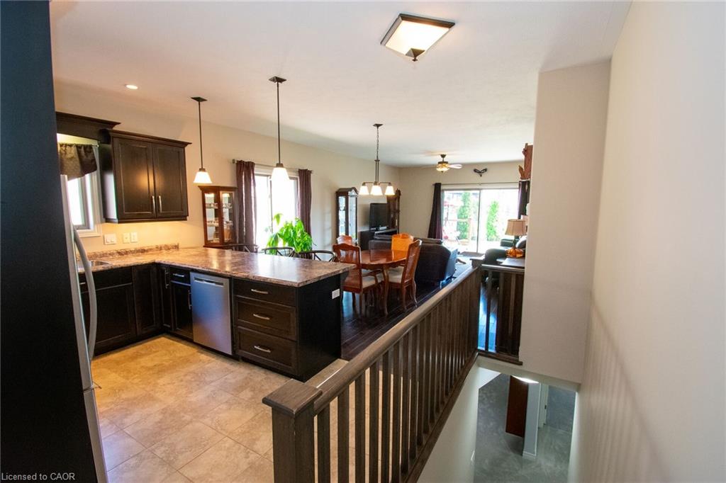 14 Lafayette Street E Property Photo 7