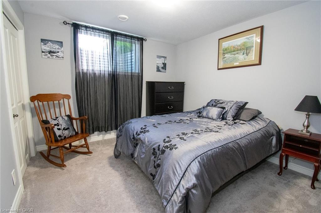 14 Lafayette Street E Property Photo 35