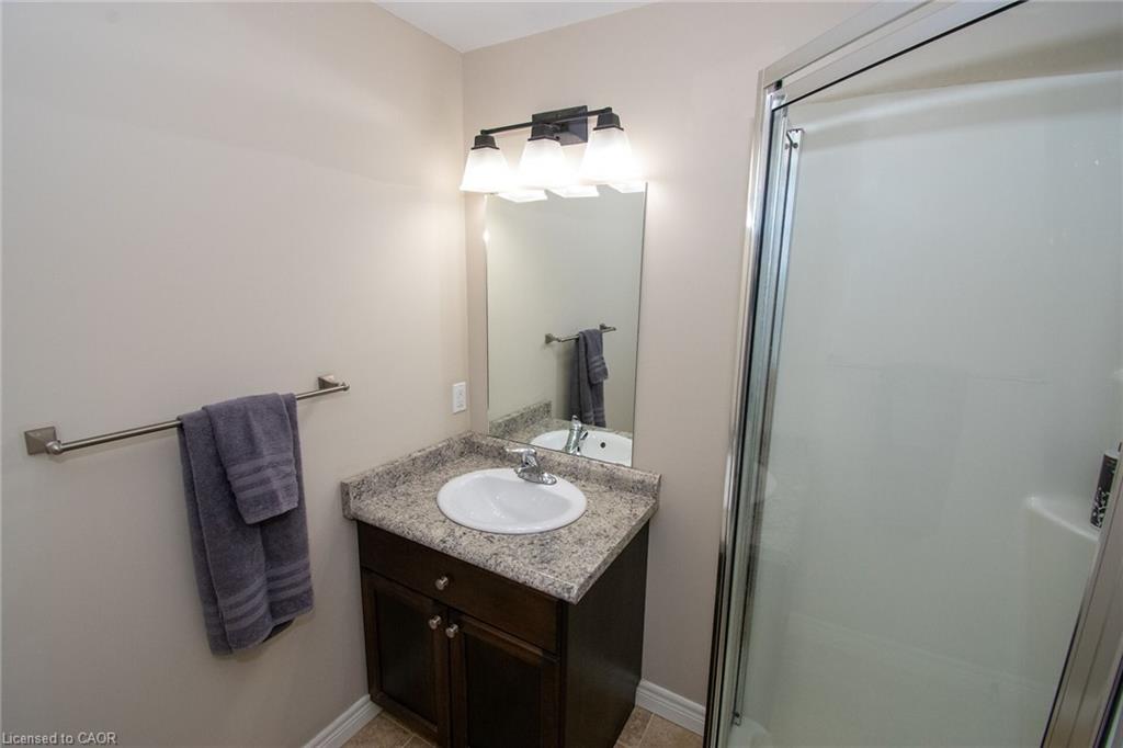 14 Lafayette Street E Property Photo 38