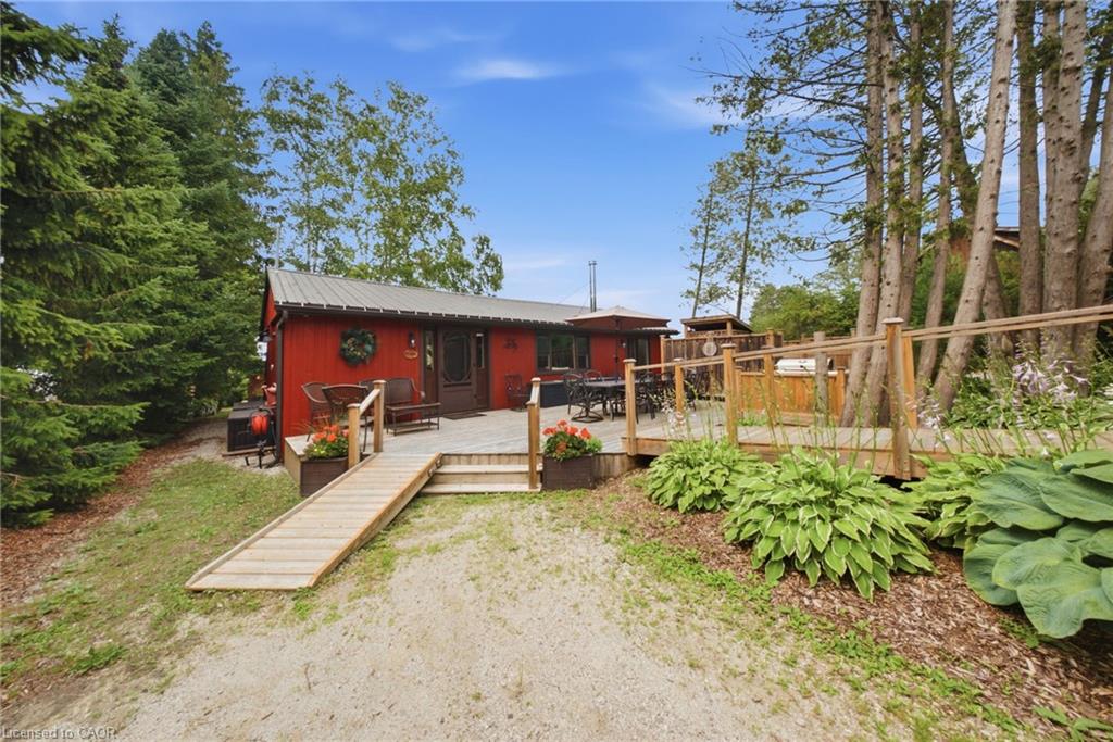 111 Wilson Drive Property Photo 2