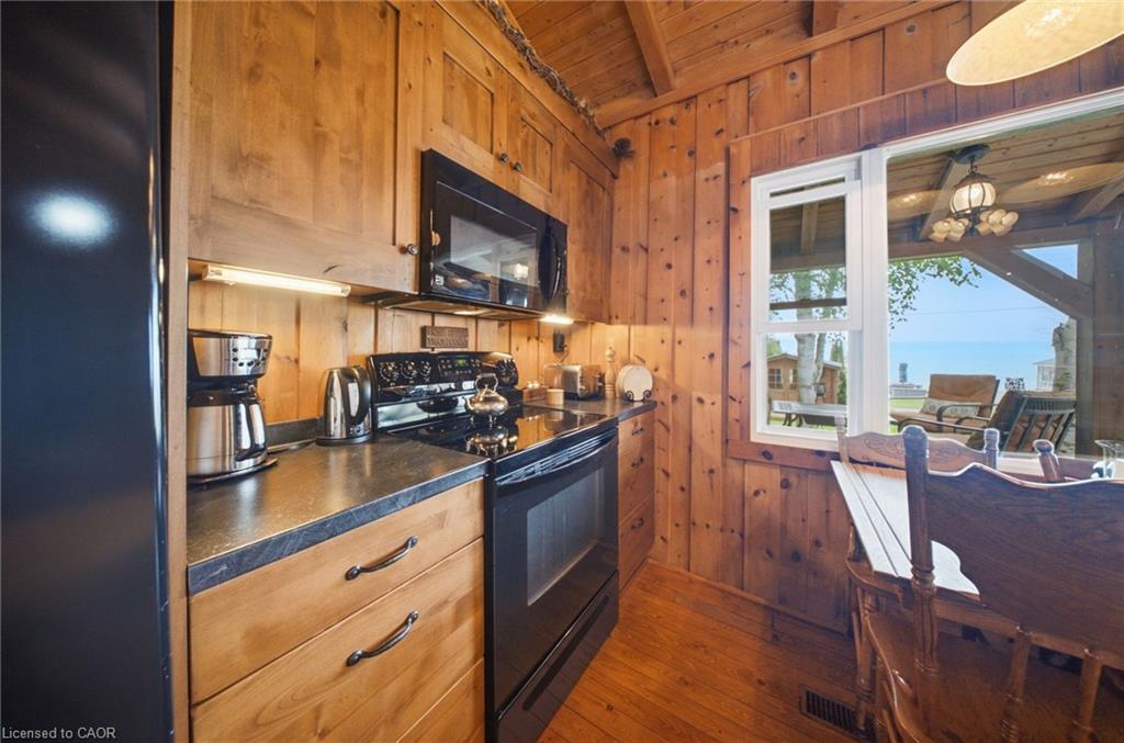 111 Wilson Drive Property Photo 13