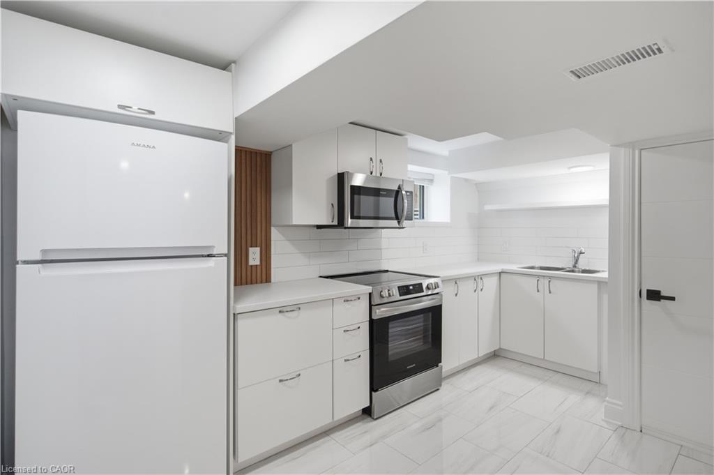 698 Upper Sherman Avenue Property Photo 10