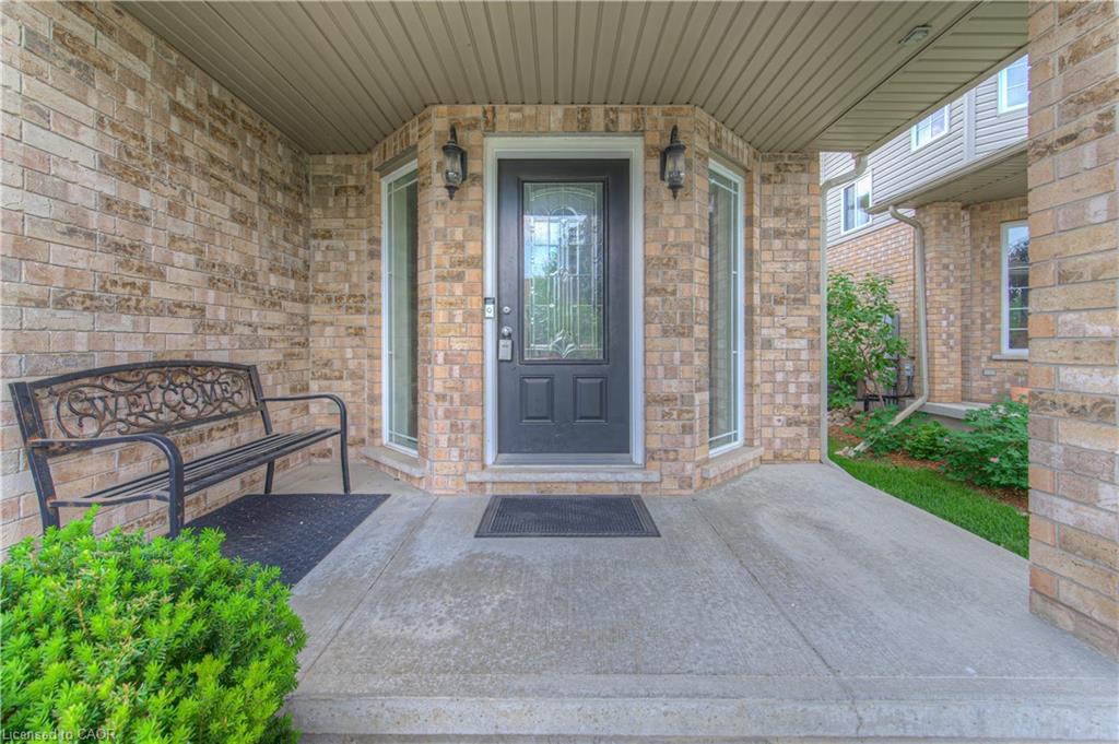 139 Pebblecreek Drive Property Photo 3