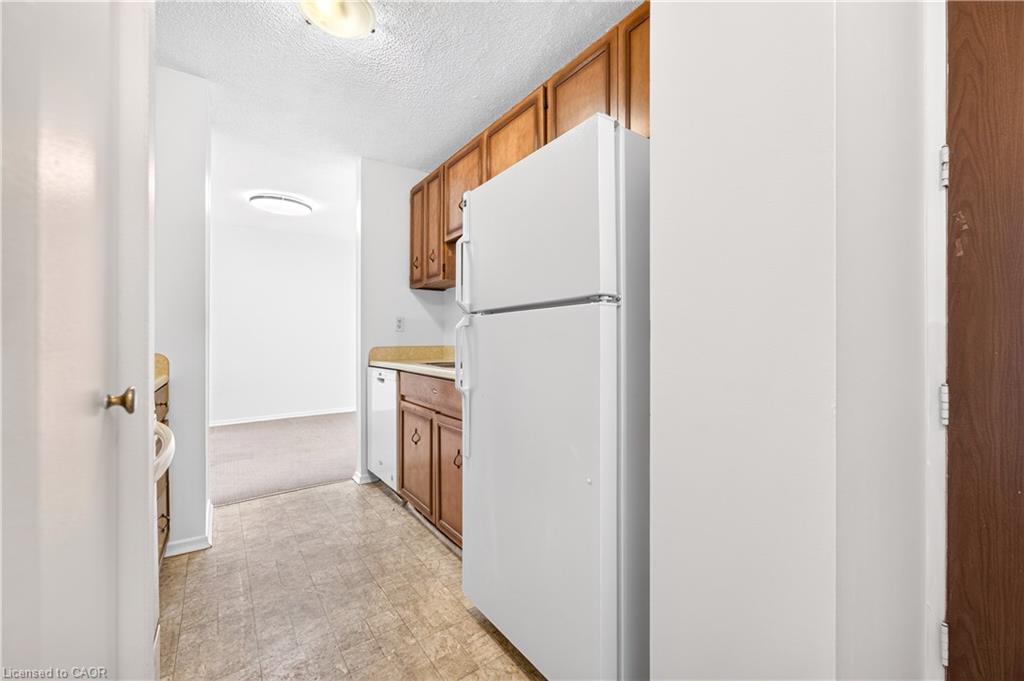 1405-222 Jackson Street W Property Photo 9