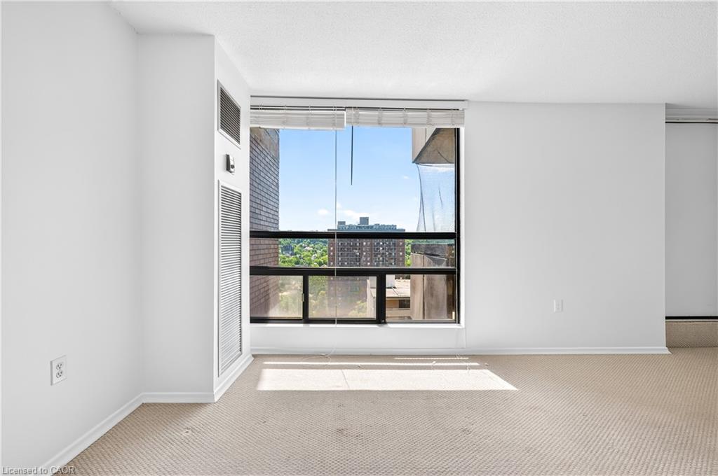 1405-222 Jackson Street W Property Photo 12