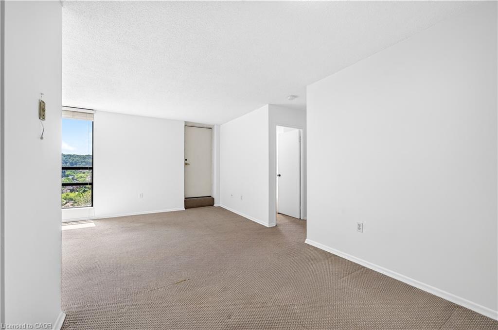 1405-222 Jackson Street W Property Photo 18