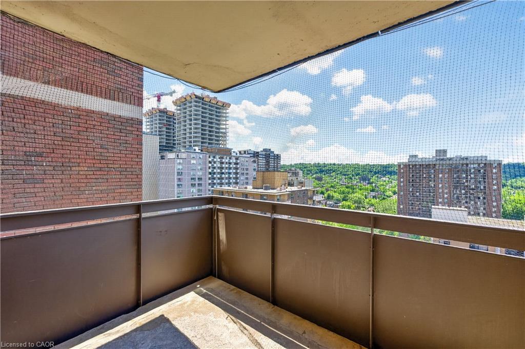 1405-222 Jackson Street W Property Photo 21