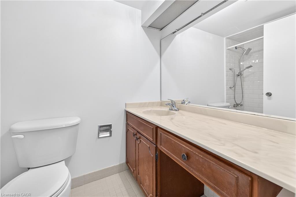 1405-222 Jackson Street W Property Photo 26