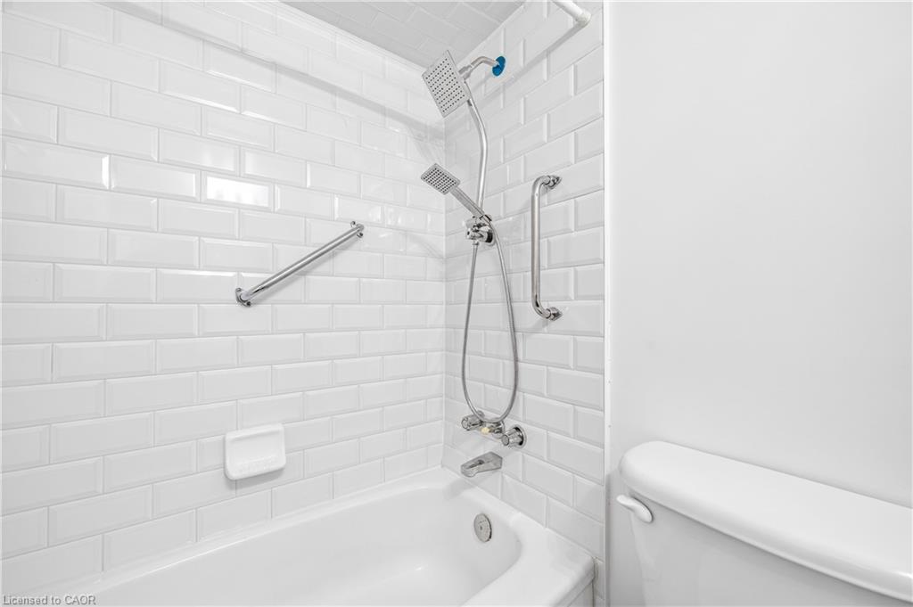 1405-222 Jackson Street W Property Photo 33