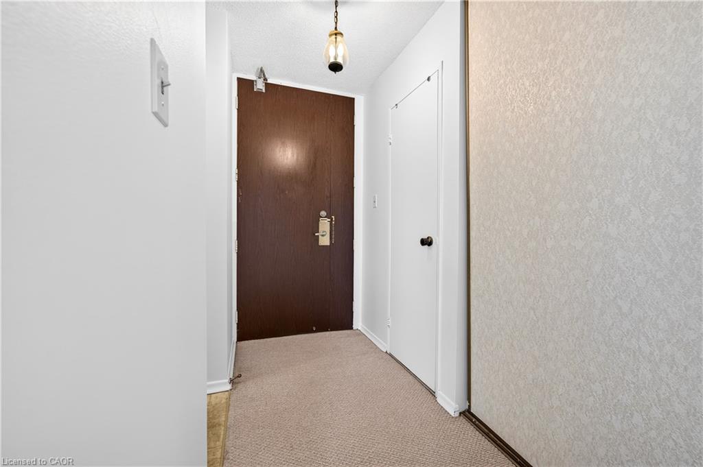 1405-222 Jackson Street W Property Photo 37