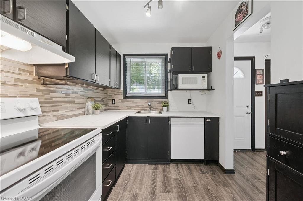 11-178 Grulke Street Property Photo 7