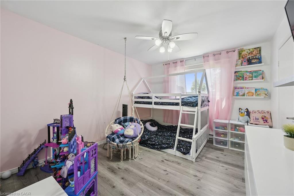 11-178 Grulke Street Property Photo 12