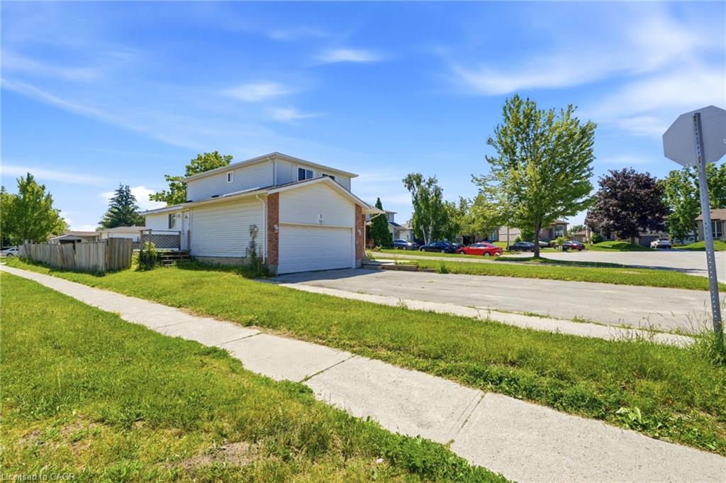 1 Mccuaig Court Property Photo 2