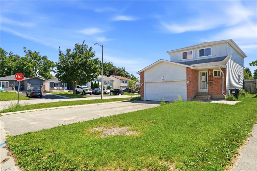 1 Mccuaig Court Property Photo 3