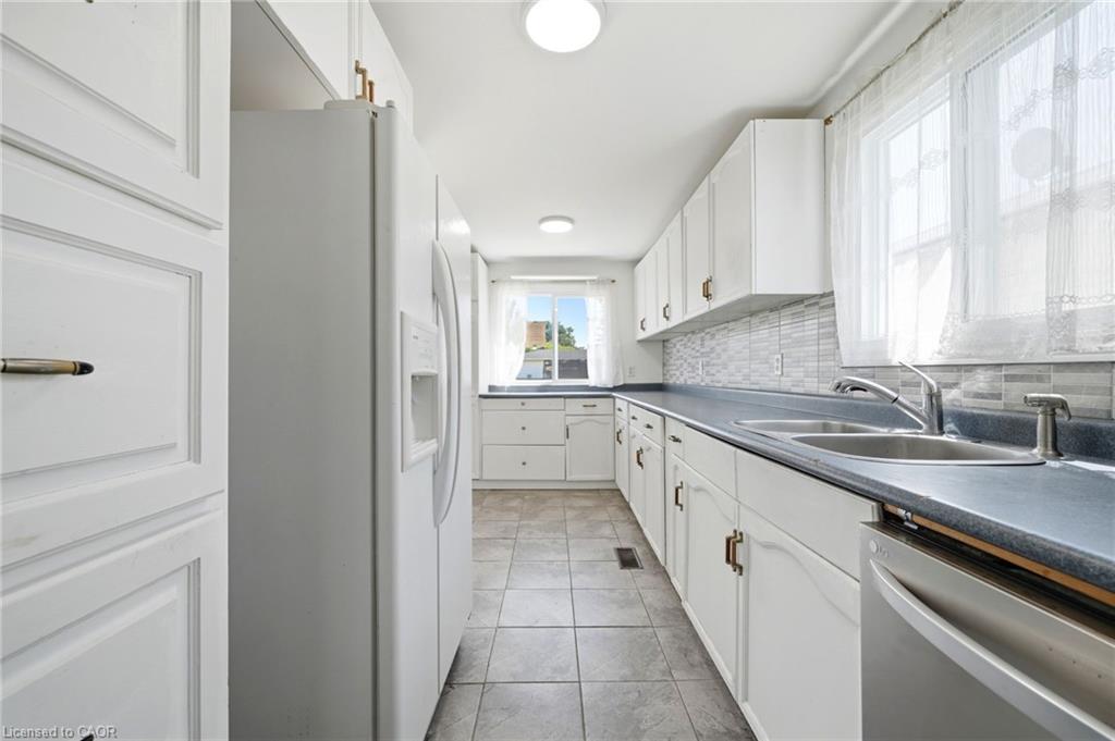 1 Mccuaig Court Property Photo 11
