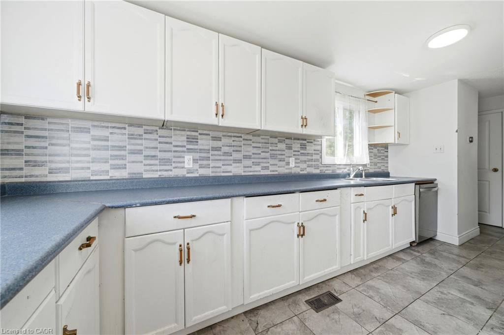 1 Mccuaig Court Property Photo 13