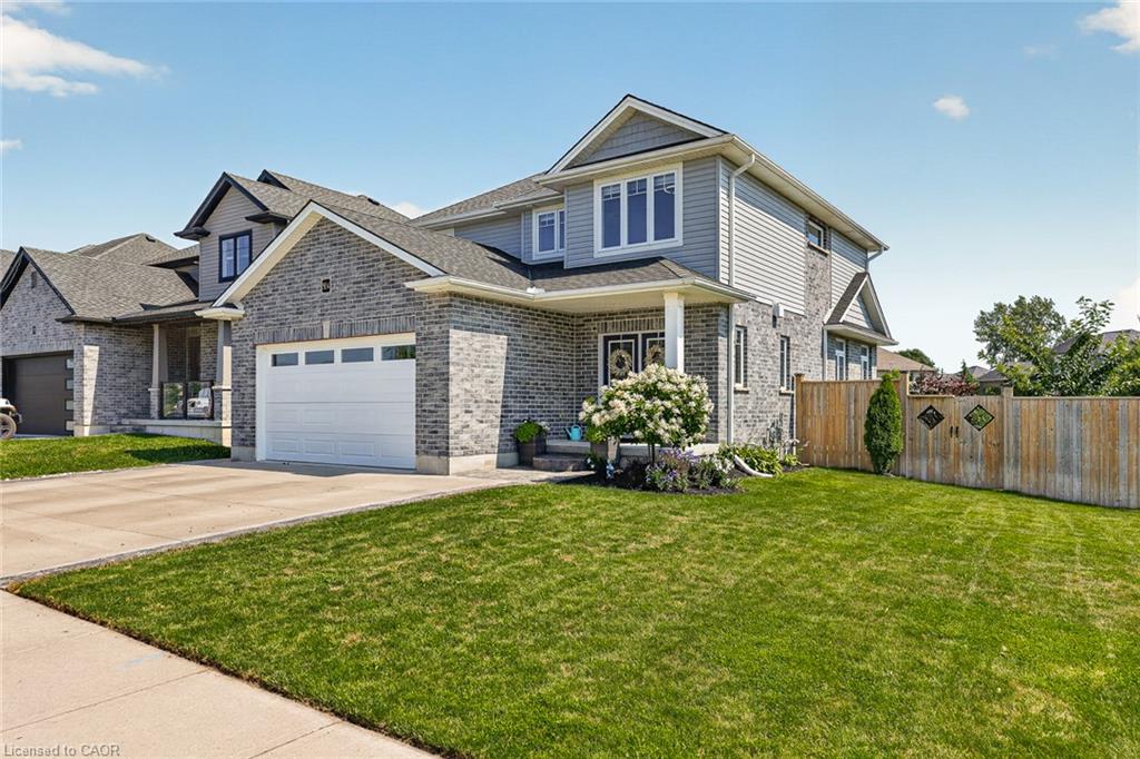 924 Springbank Avenue N Property Photo 10