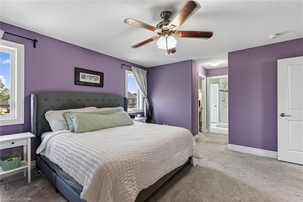 924 Springbank Avenue N Property Photo 23