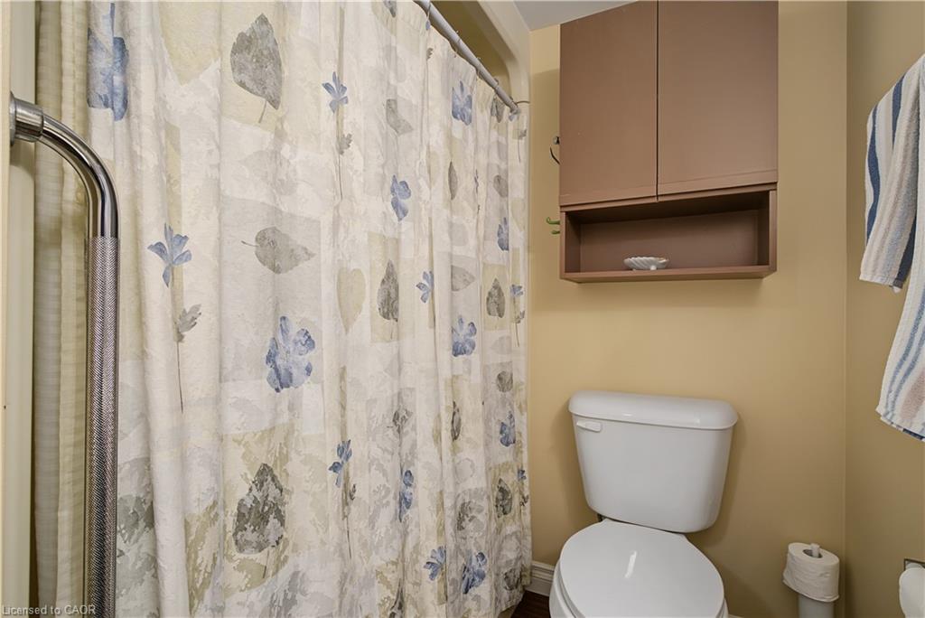 803-1414 King Street E Property Photo 17