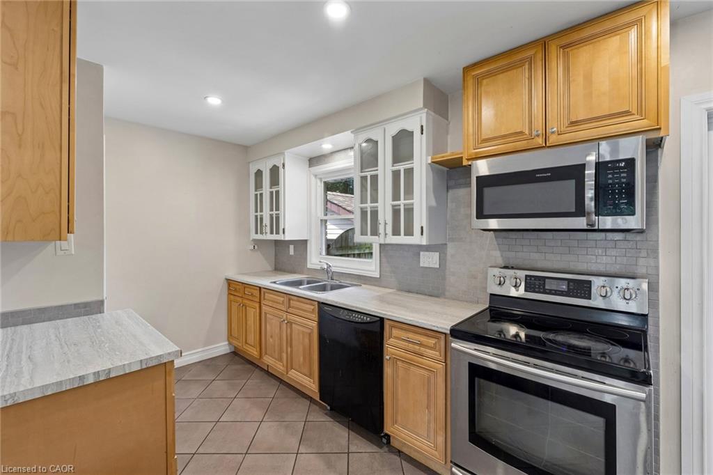61 Godfrey Drive Property Photo 16