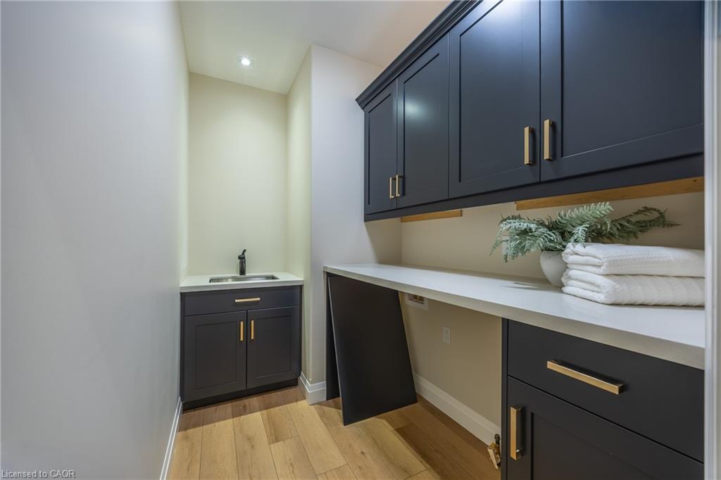 88 Craddock Boulevard Property Photo 17