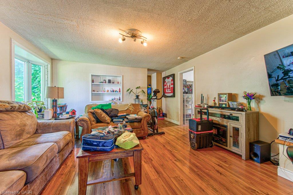 819 Duke Street Property Photo 15