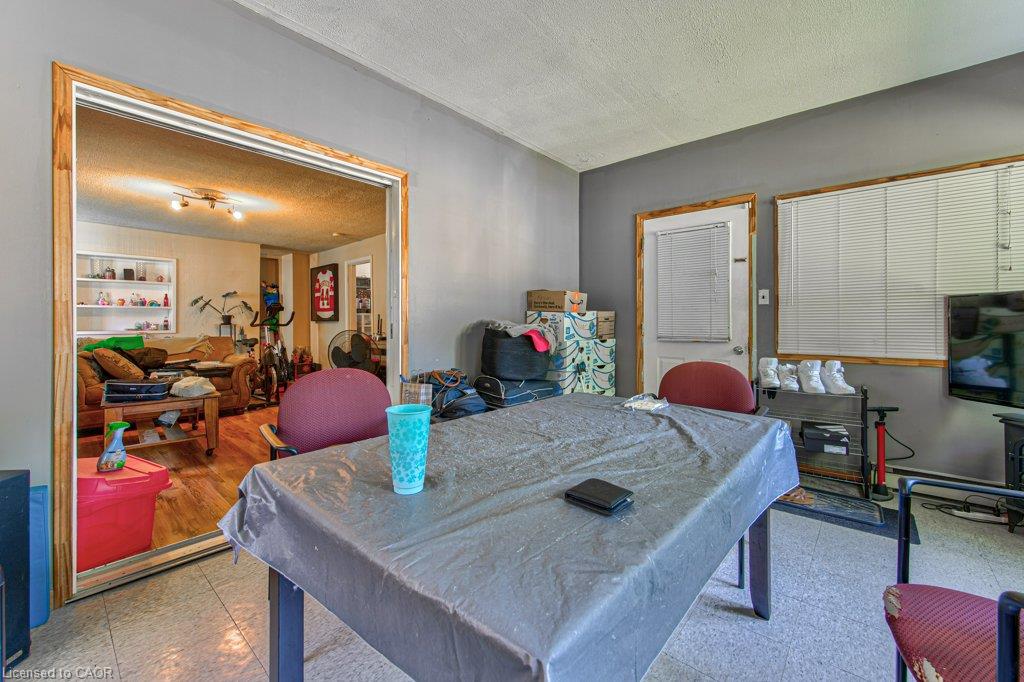 819 Duke Street Property Photo 17