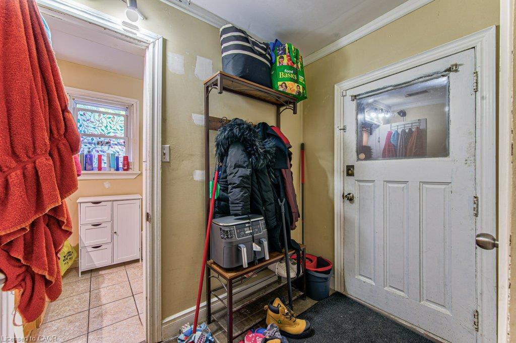 819 Duke Street Property Photo 18