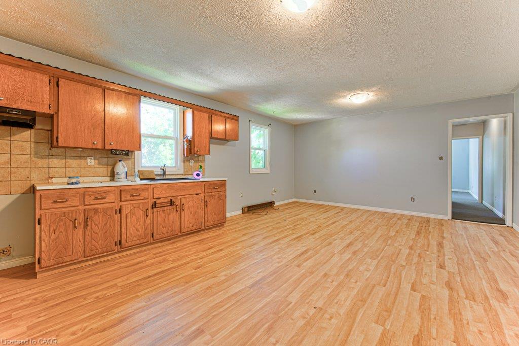 819 Duke Street Property Photo 23
