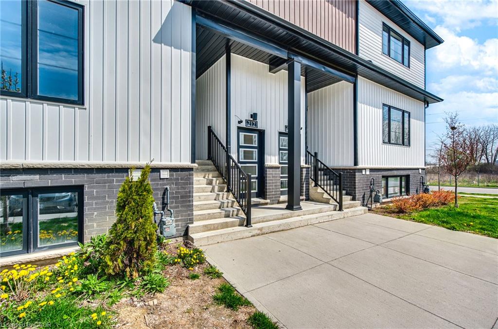212-4263 Fourth Avenue Property Photo 2