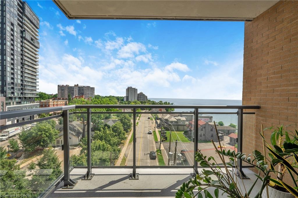 605-2060 Lakeshore Road Property Photo 13