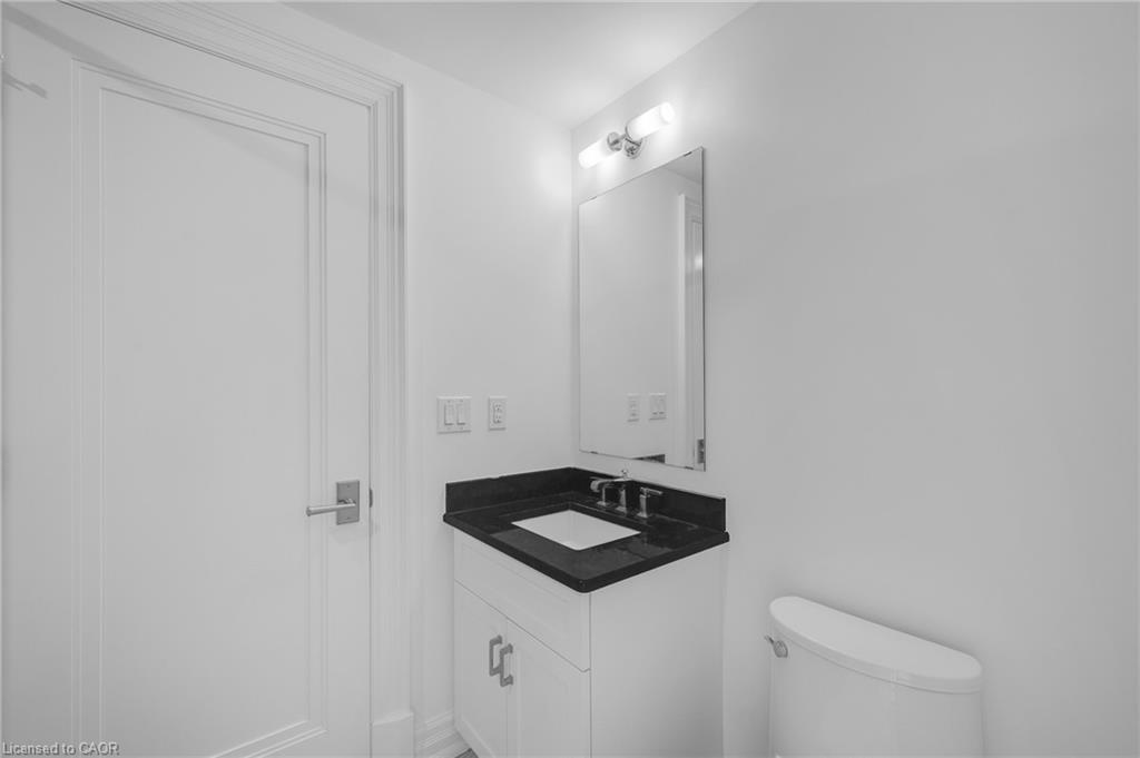 605-2060 Lakeshore Road Property Photo 19