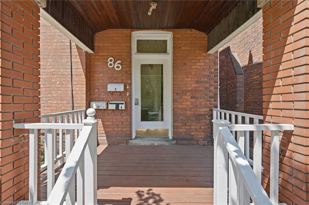 1-86 Sanford Avenue S Property Photo 3