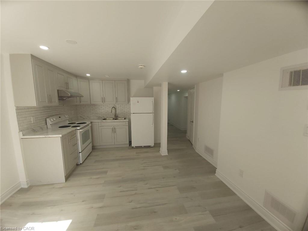 6923 Dillingwood Drive Property Photo 6